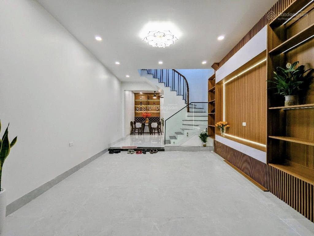 Bán nhà vĩnh phúc, ba đình, dt 50m2, ngõ rộng, 20m ra phố, ô tô đỗ sát cửa. giá 12.5 tỷ
