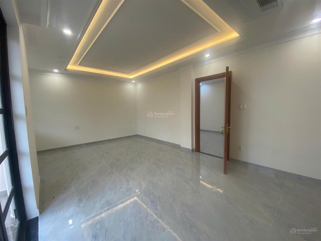 Căn góc 2 mặt tiền cityland park hill, ngang ~8m có thang máy, hợp đồng thuê 75tr/th