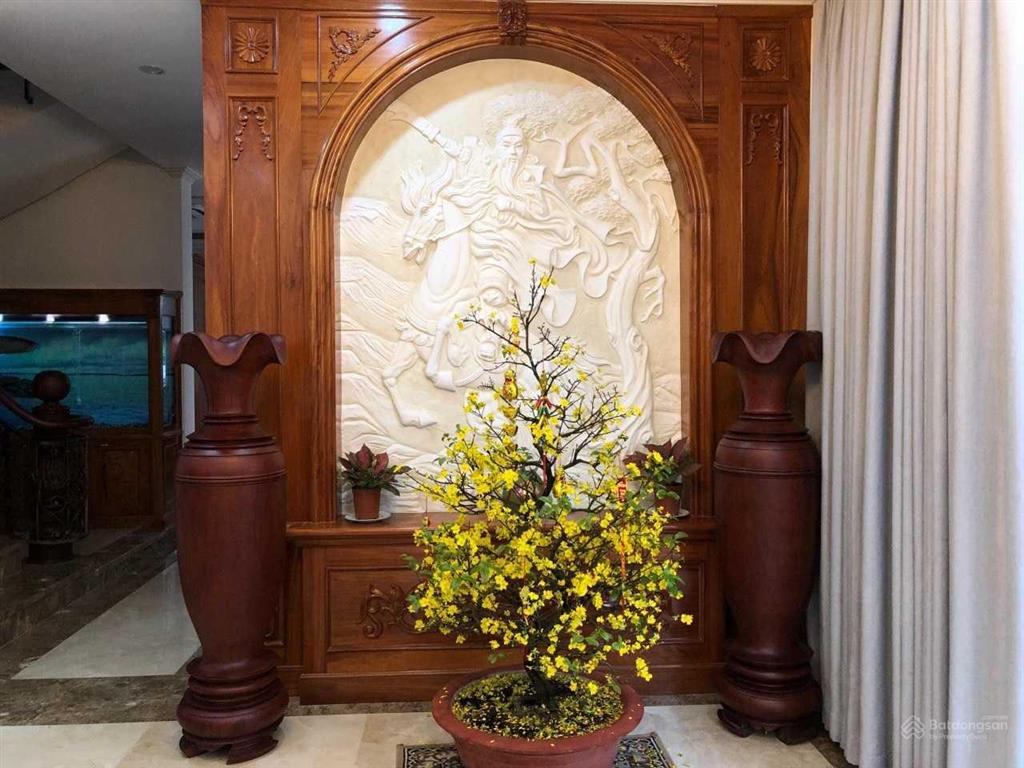 Cần bán gấp căn nhà liền kề cityland phường 5, 6x21m = 126m2 full nội thất cao cấp, giá 28 tỷ