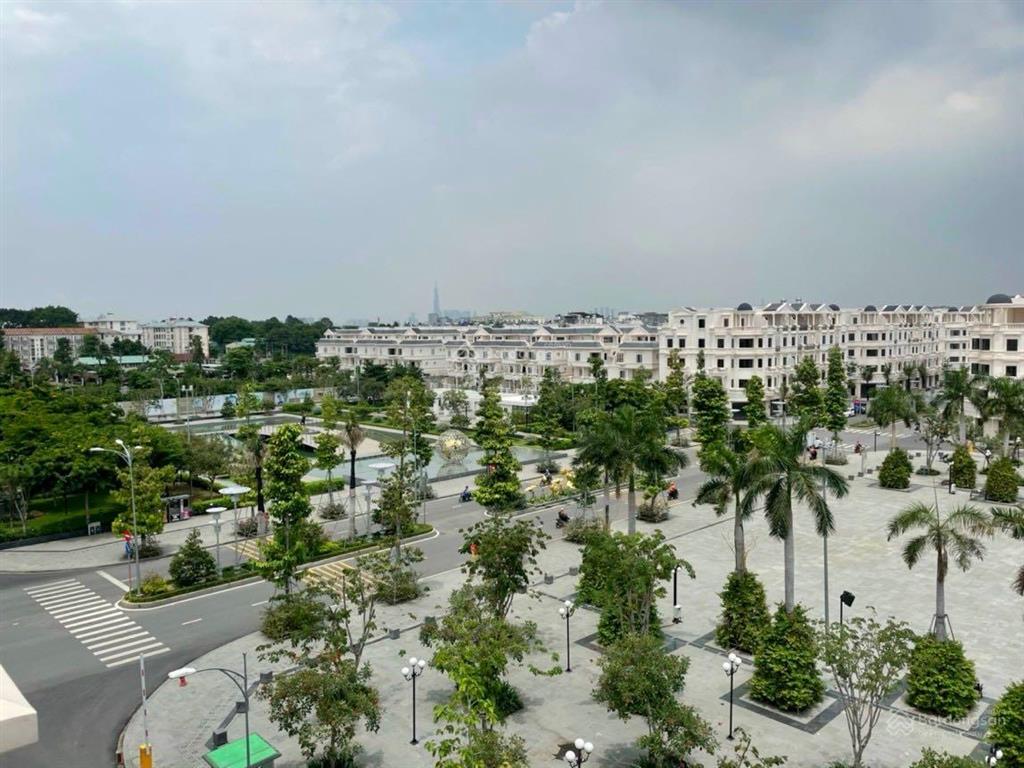 Bán căn góc 2 mặt tiền công viên ngang 5m x 20m nhà đẹp có thang máy đang cho thuê 60tr/th/căn