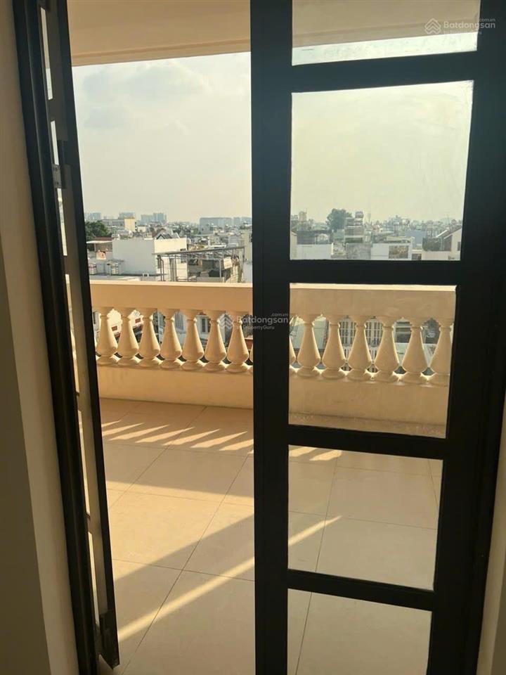 Bán căn góc 2 mặt tiền công viên ngang 5m x 20m nhà đẹp có thang máy đang cho thuê 60tr/th/căn