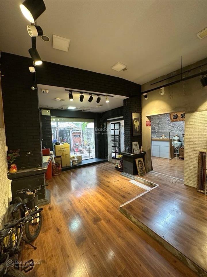 Sở hữu ngay nhà phố cổ lò đúc giá đón xuân chỉ 24.5 tỷ 89m 2 tầng mặt tiền quyền lực 9m ô tô vào