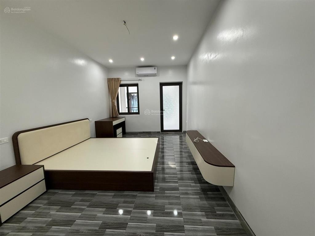 Chỉ 10.5 tỷ có ngay nhà phố nguyễn văn viên 35m 5 tầng vị trí vàng tại hai bà trưng