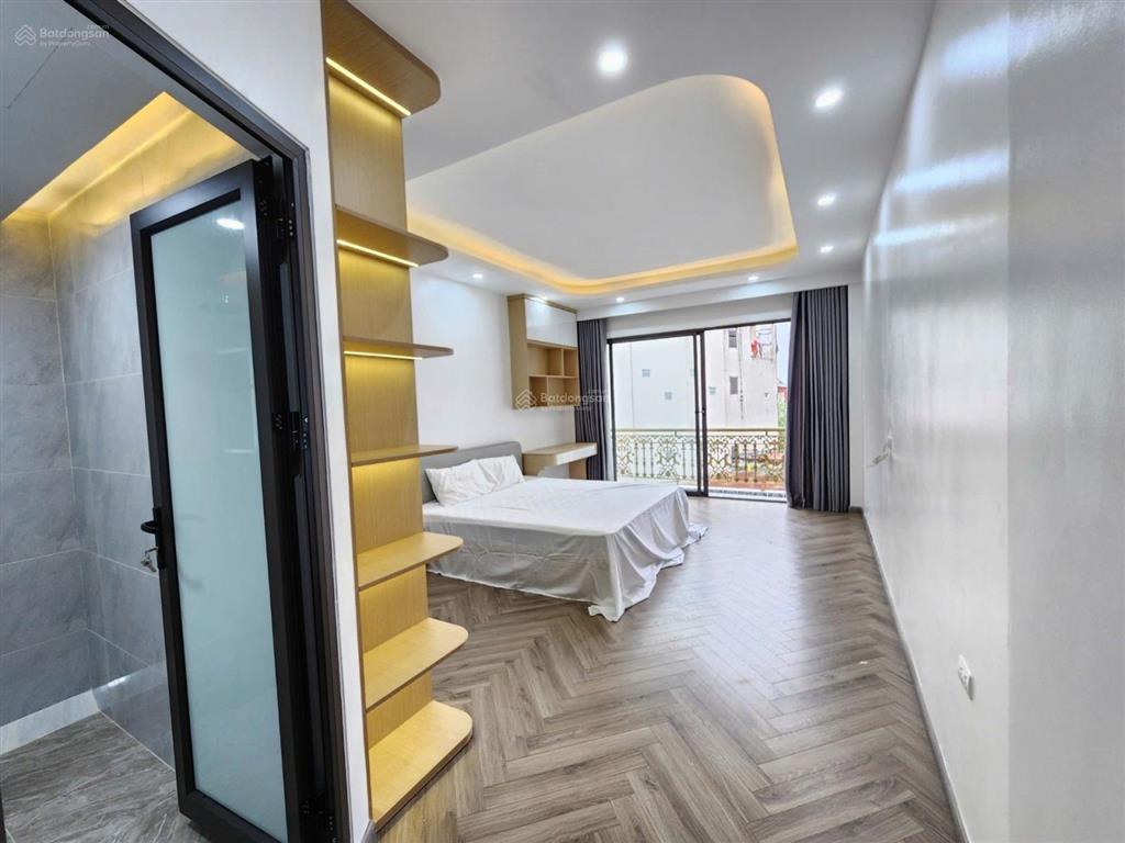 Siêu phẩm phố hoàng mai giá tận tâm 18,3 tỷ 40m 7 tầng mặt tiền 4m ô tô ngủ trong nhà kinh doanh