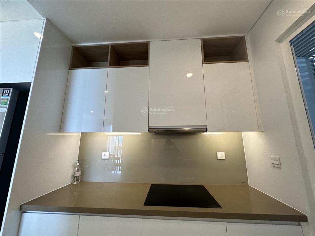 Cho thuê căn góc 2pn sarimi sala  view công viên giá 33 triệu/tháng bao thuế