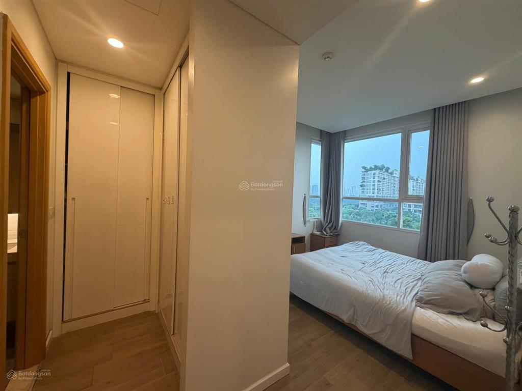 Cho thuê căn góc 2pn sarimi sala  view công viên giá 33 triệu/tháng bao thuế