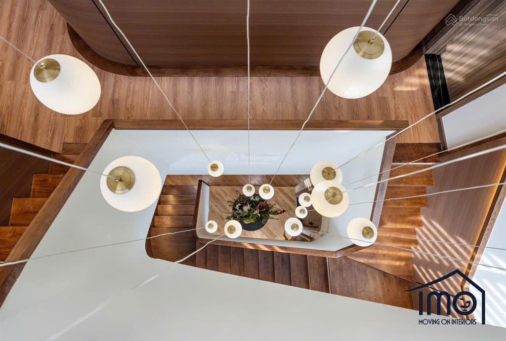 Cho thuê biệt thự sân vườn hồ bơi cao cấp quận 9  chỉ 105 triệu  full nt