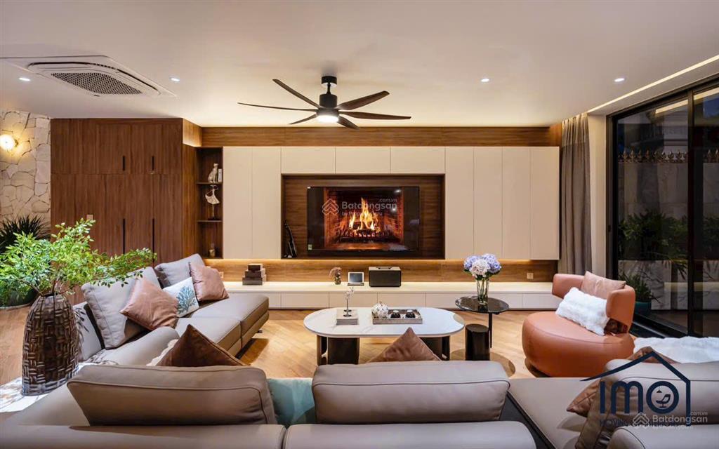 Cho thuê biệt thự sân vườn hồ bơi cao cấp quận 9  chỉ 105 triệu  full nt