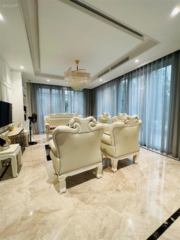 Cần bán biệt thự saroma sala dt  550m2 giá 460 tỷ đã hoàn thiện đẹp