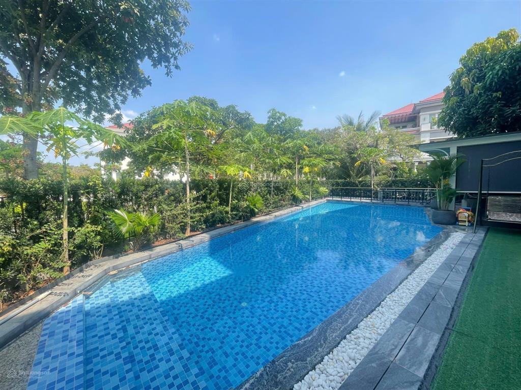 Cần bán biệt thự saroma sala dt  550m2 giá 460 tỷ đã hoàn thiện đẹp