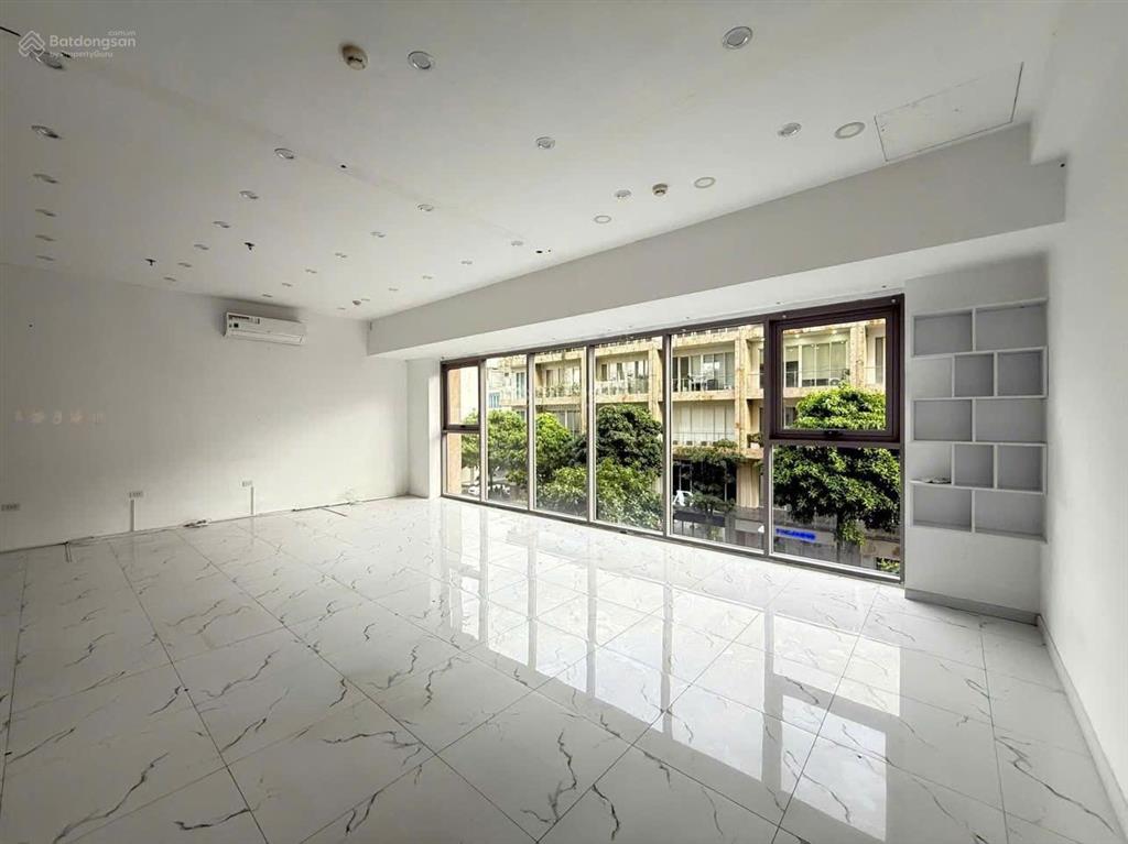 Cho thuê shophouse sarina  kđtsala dtsd  230m2 giá 90 triệu/tháng  đã hoàn thiện
