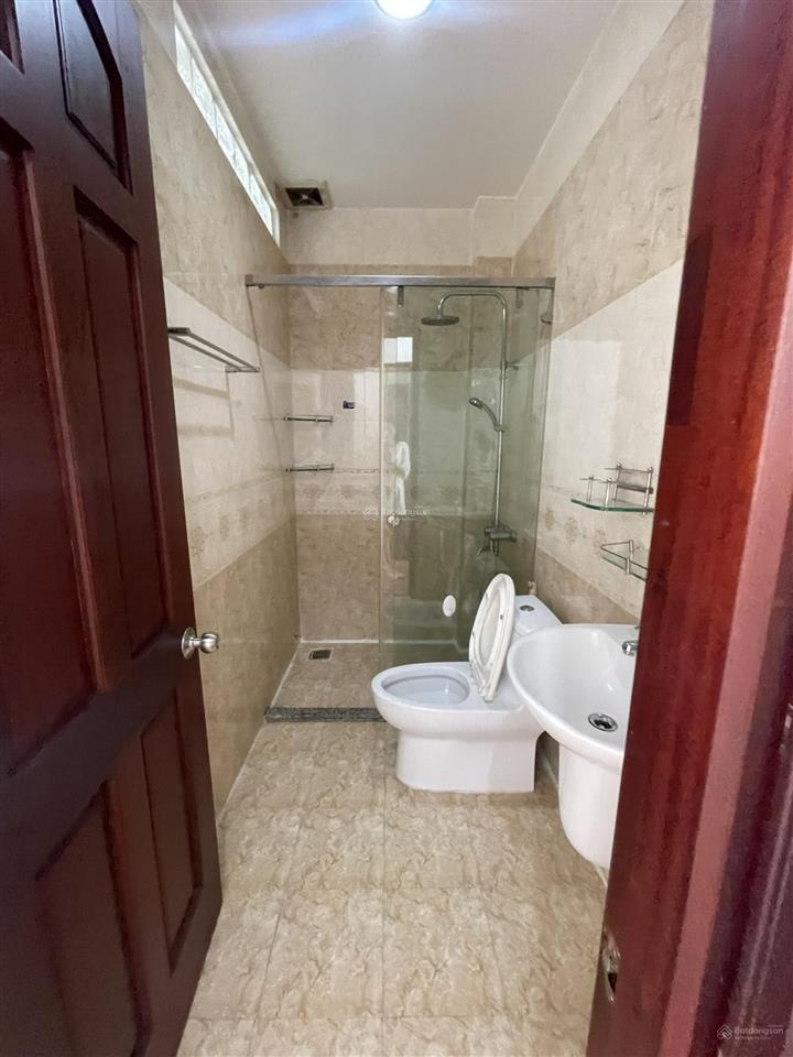 Cho thuê phòng trần lựu để ở hoặc làm văn phòng ok.