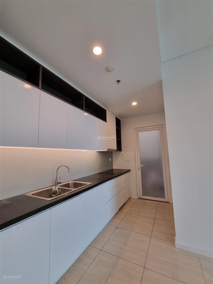 Bán căn sadora 3pn tháp b  120m2 giá 18 tỷ all in