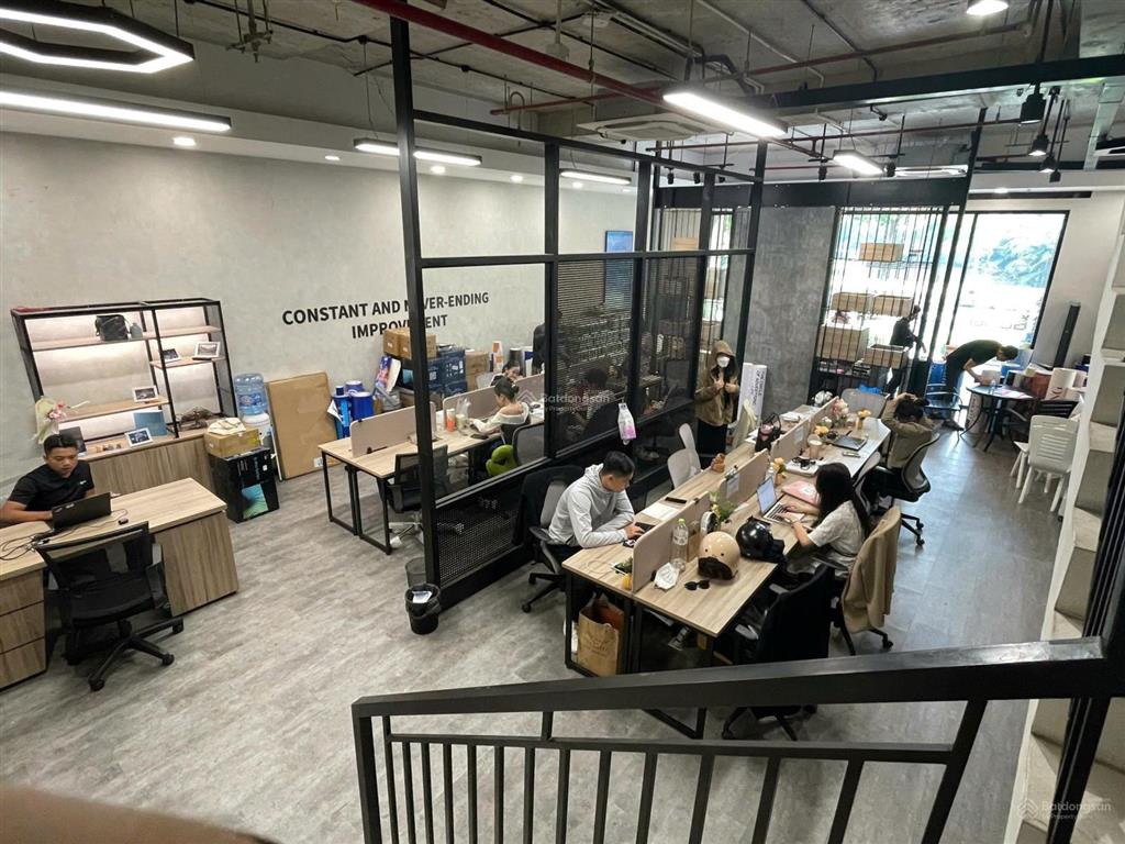 Cho thuê shop sarica sala mặt đường lớn  dtsd 280m² giá 120 triệu