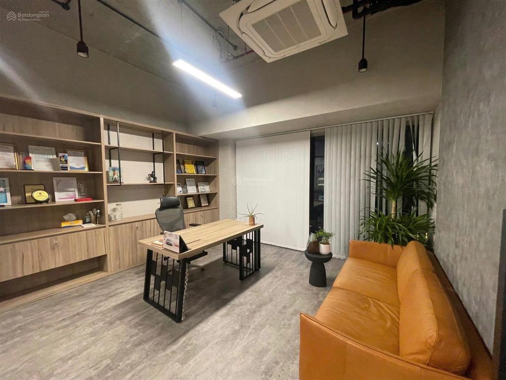 Cho thuê shop sarica sala mặt đường lớn  dtsd 280m² giá 120 triệu