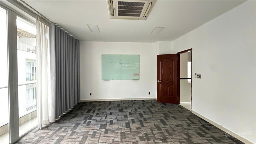 Bán căn nhà phố saritown shop tốt thị trường 97 tỷ, dtsd 536m2, sổ hồng  sở hữu lâu dài