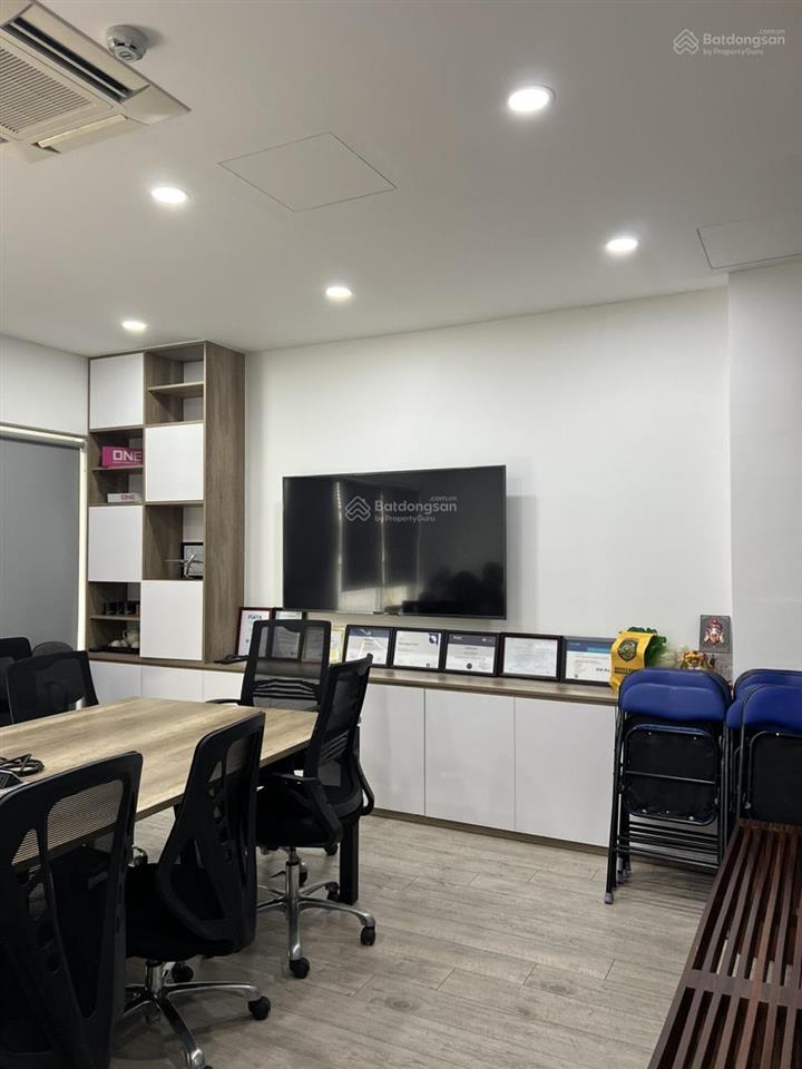 Cho thuê nhà phố sala saritown 110tr/tháng. 500m2 sử dụng