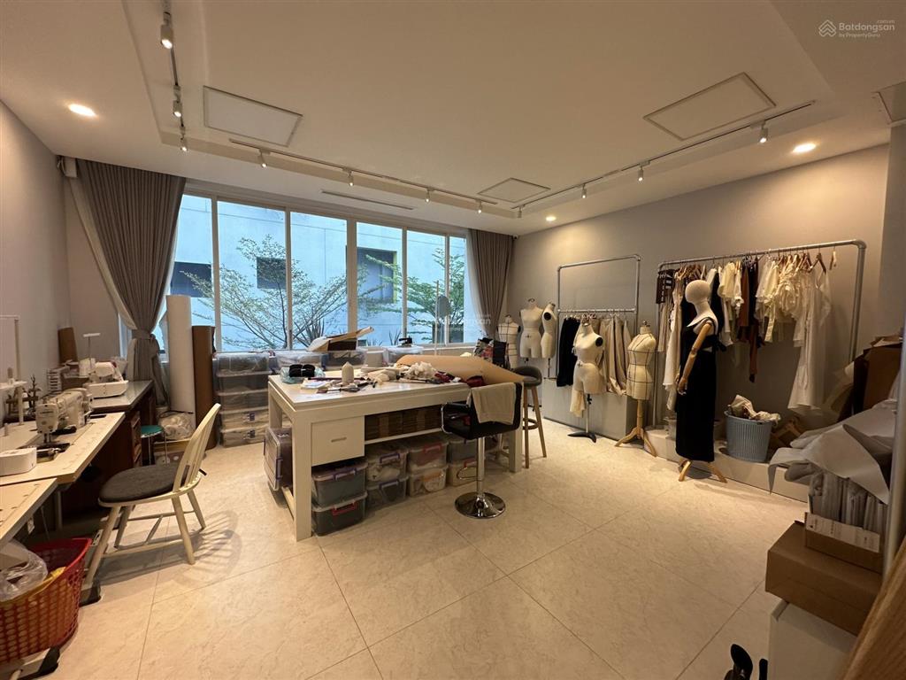 Cho thuê nhà phố sala, 110tr/tháng. 500m2 sử dụng