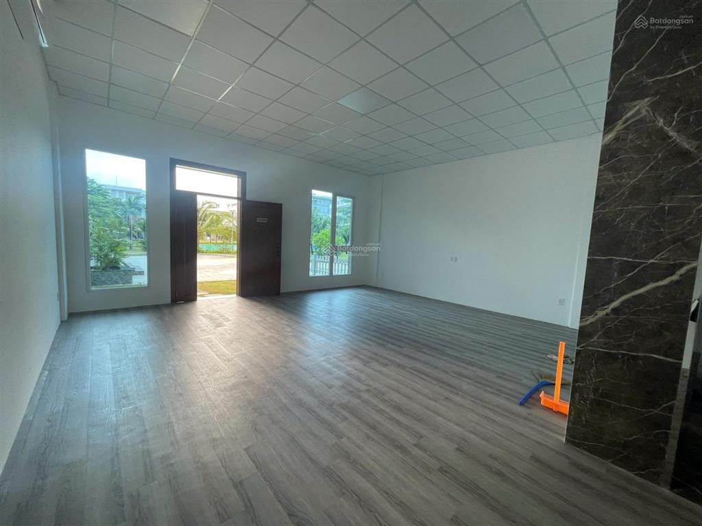 Cho thuê shophouse lakeview thủ thiêm 550m² giá 150 triệu/tháng