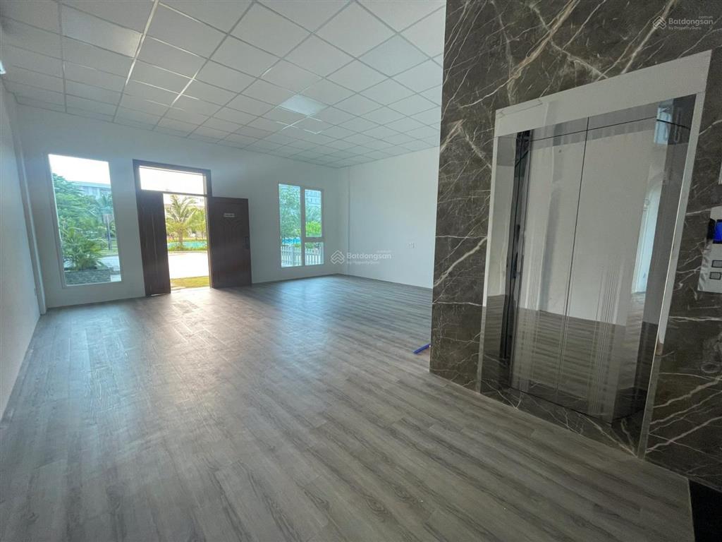 Cho thuê shophouse lakeview thủ thiêm 550m² giá 150 triệu/tháng