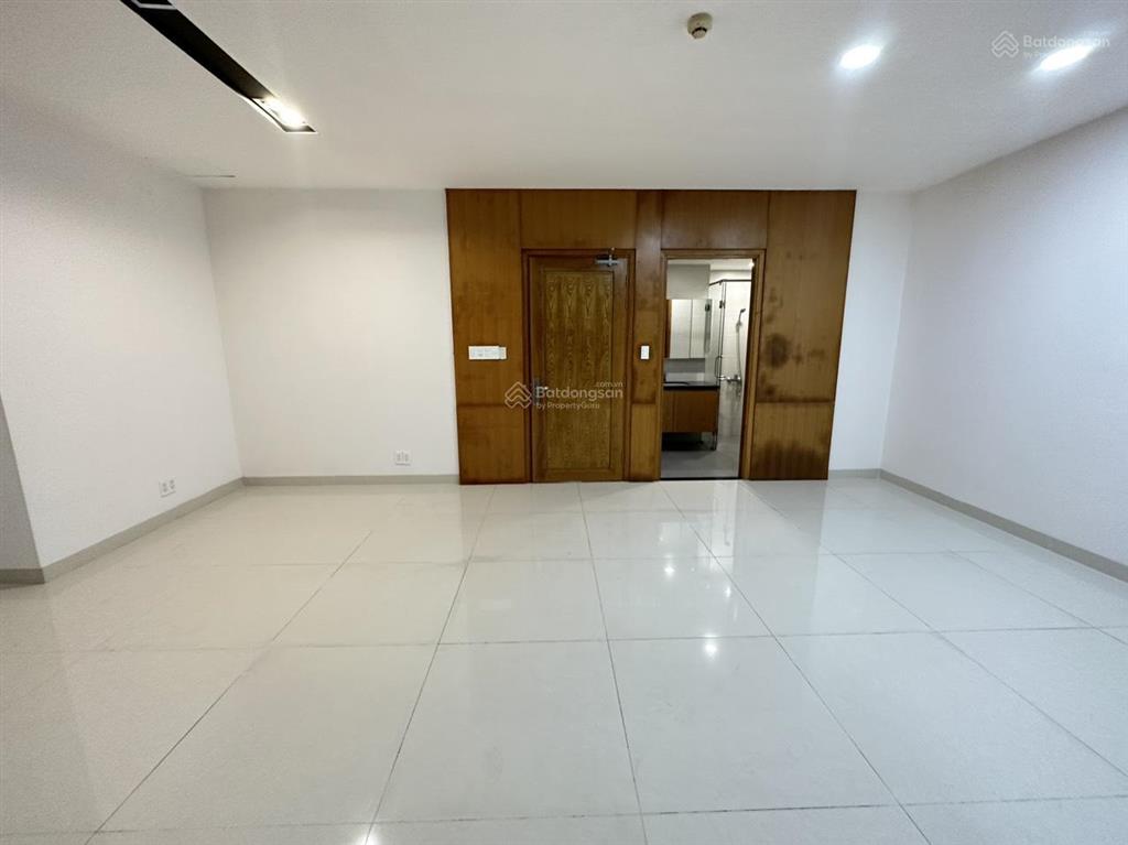 Hot!!  cho thuê căn nhà phố nguyễn cơ thạch sala  gần thisomall dtsd  700m2 giá 220 triệu