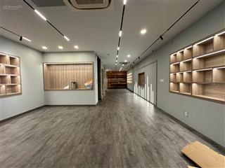 Hot!!  cho thuê căn nhà phố nguyễn cơ thạch sala  gần thisomall dtsd  700m2 giá 220 triệu