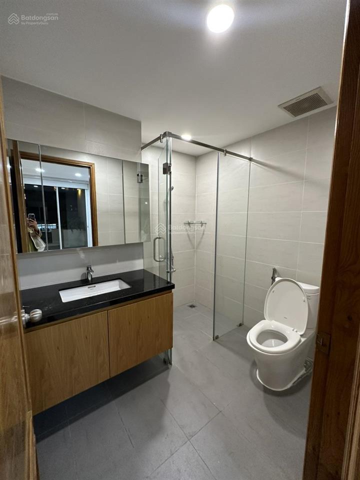 Hot!!  cho thuê căn nhà phố nguyễn cơ thạch sala  gần thisomall dtsd  700m2 giá 220 triệu