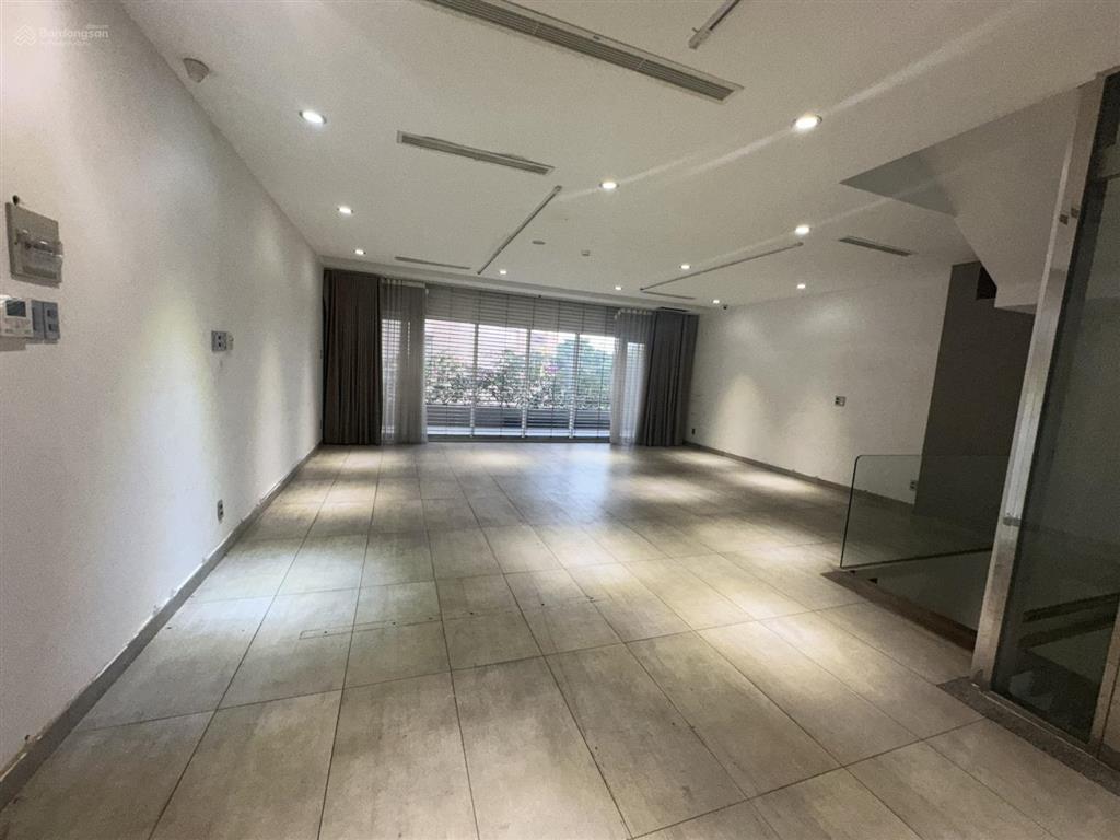 Bán nhà phố nguyễn cơ thạch khu đô thị sala sổ sẵn giá 165 tỷ