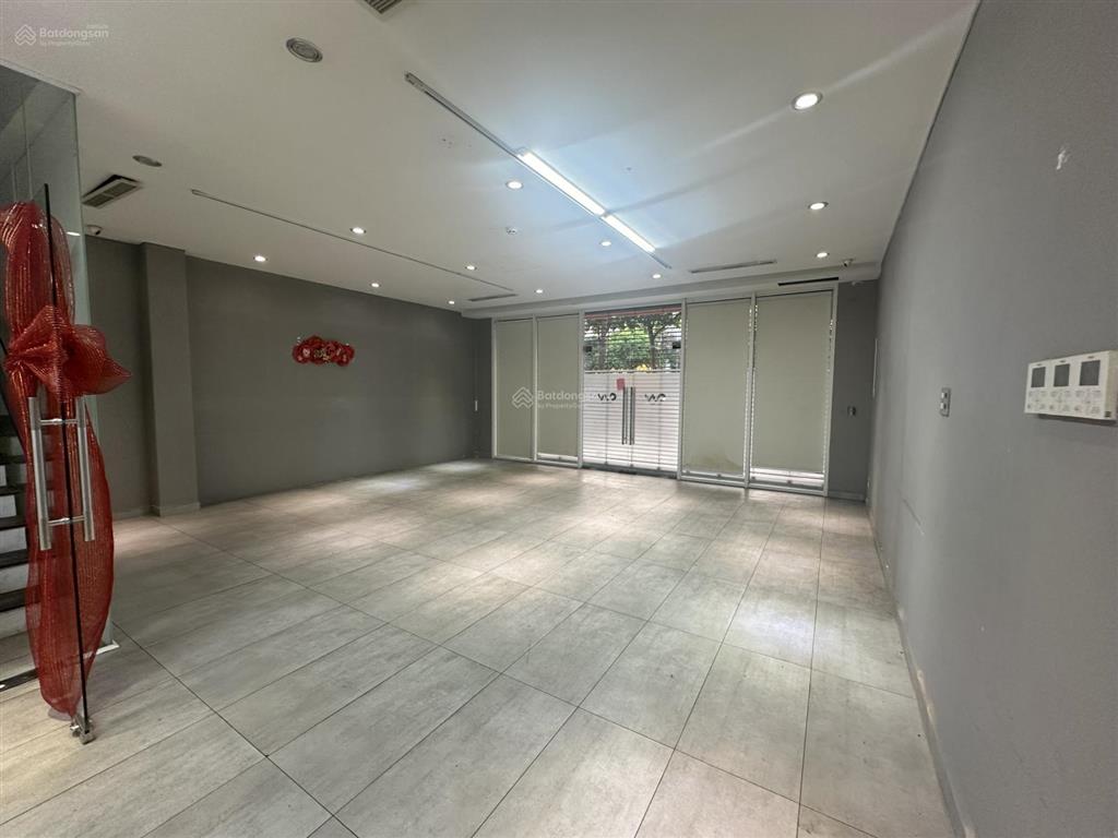 Bán nhà phố nguyễn cơ thạch khu đô thị sala sổ sẵn giá 165 tỷ