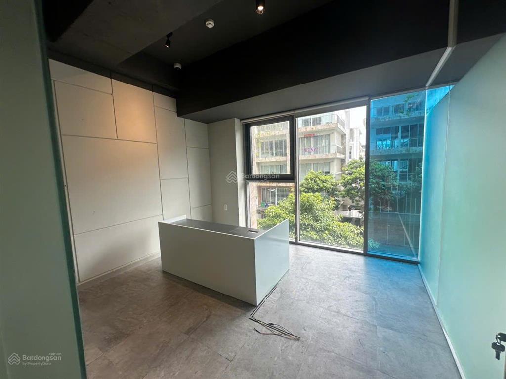 Shophouse sala 3 tầng dt 230m2 cho thuê giá 90 triệu/tháng  nhiều ưu điểm