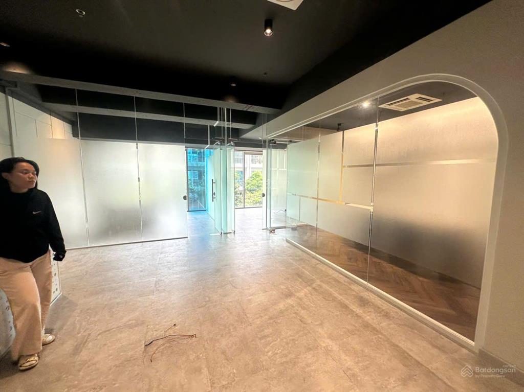 Shophouse sala 3 tầng dt 230m² cho thuê giá 90 triệu/tháng  hoàn thiện đẹp