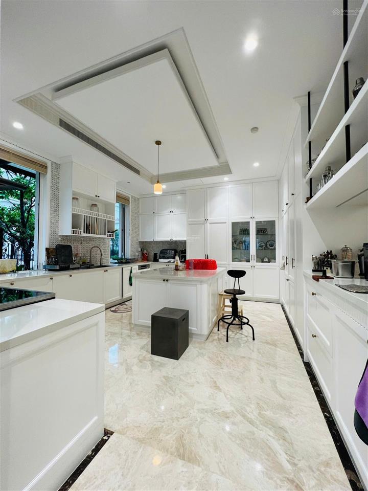 Bán biệt thự saroma sala 550m2, giá chỉ 500 tỷ