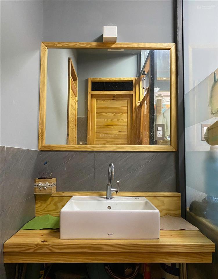 Cho thuê sàn văn phòng sarimi sala  70m2 giá 28 triệu/tháng