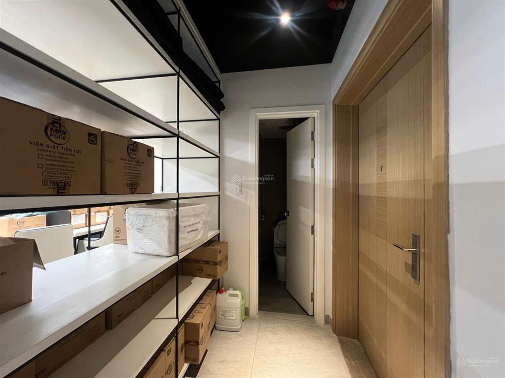Cho thuê căn góc shop sarina sala  giá chỉ 95 triệu/tháng