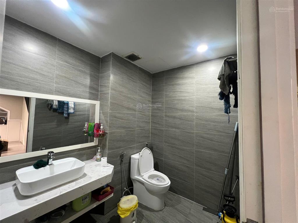 Cho thuê căn góc shop sarina sala  giá chỉ 95 triệu/tháng