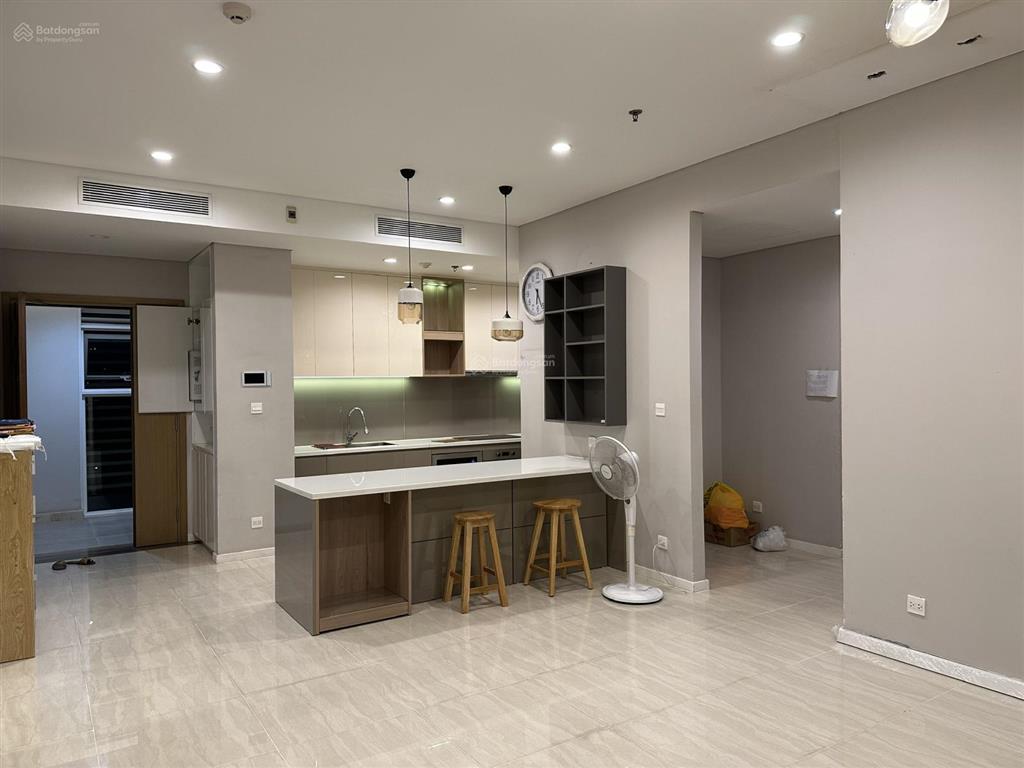 Bán căn góc sadora sala 3pn  120m2  2 ban công giá chỉ 15.9 tỷ all in
