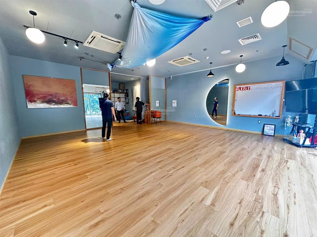 Cho thuê sàn văn phòng sarimi sala  70m2 giá 26 triệu/tháng