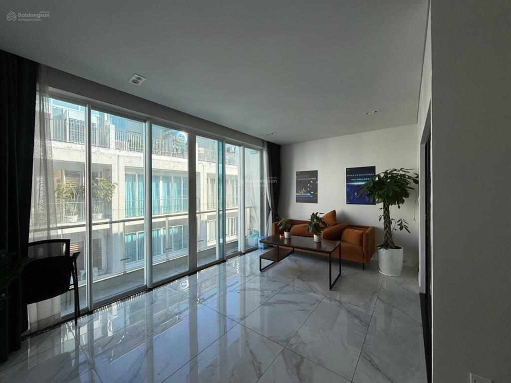 Cho thuê nhà phố mặt tiền b2 khu sala giá 120 triệu bao thuế  nhà đẹp