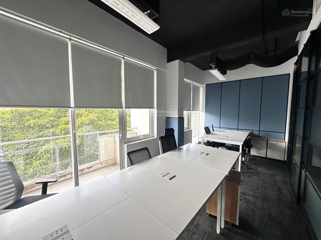 Cho thuê 300m2 sàn văn phòng tại sala full nt chỉ 130 triệu bao pql