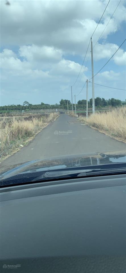 Bán 13900m2, có 960m2 thổ cư, 150m mặt tiền view suối giá 15 tỷ