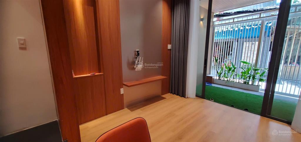 Giá tốt! nhà đẹp 2 tầng đầy đủ công năng gần bờ hồ hàm nghi đà nẵng