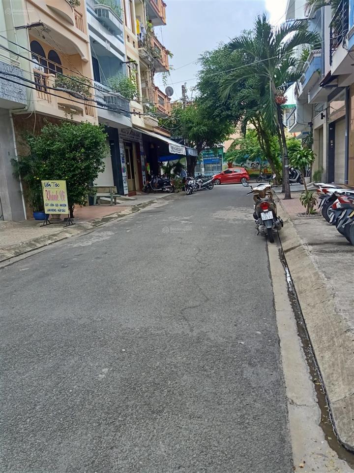 Hẻm xe hơi đẹp  dt 4.1 x 17m  giá chỉ 7.6 tỷ  đường hồng lạc , khu bàu cát q.tb