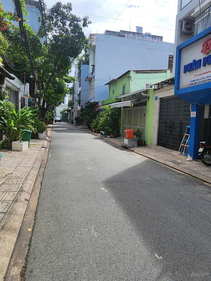 Hẻm ô tô trương công định, tân bình  70m² (4.3 x 17)  nhà cấp 4 tiện xây mới  giá tốt 8.4 tỷ