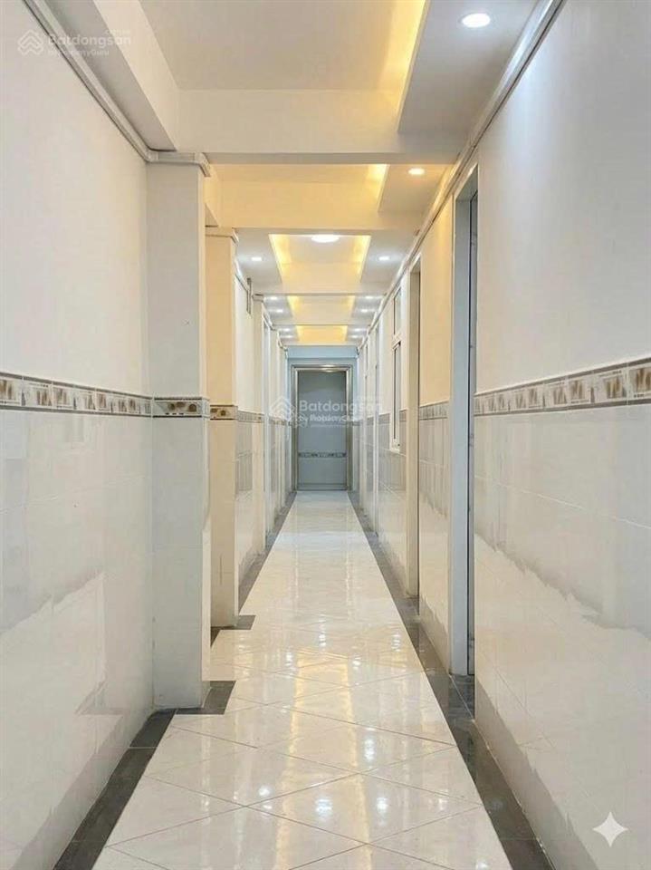 29 tỷ  dòng tiền 220  250tr/th  dt 250m²  hầm trệt 4 lầu  45 phòng  cộng hòa khu sân bay t3