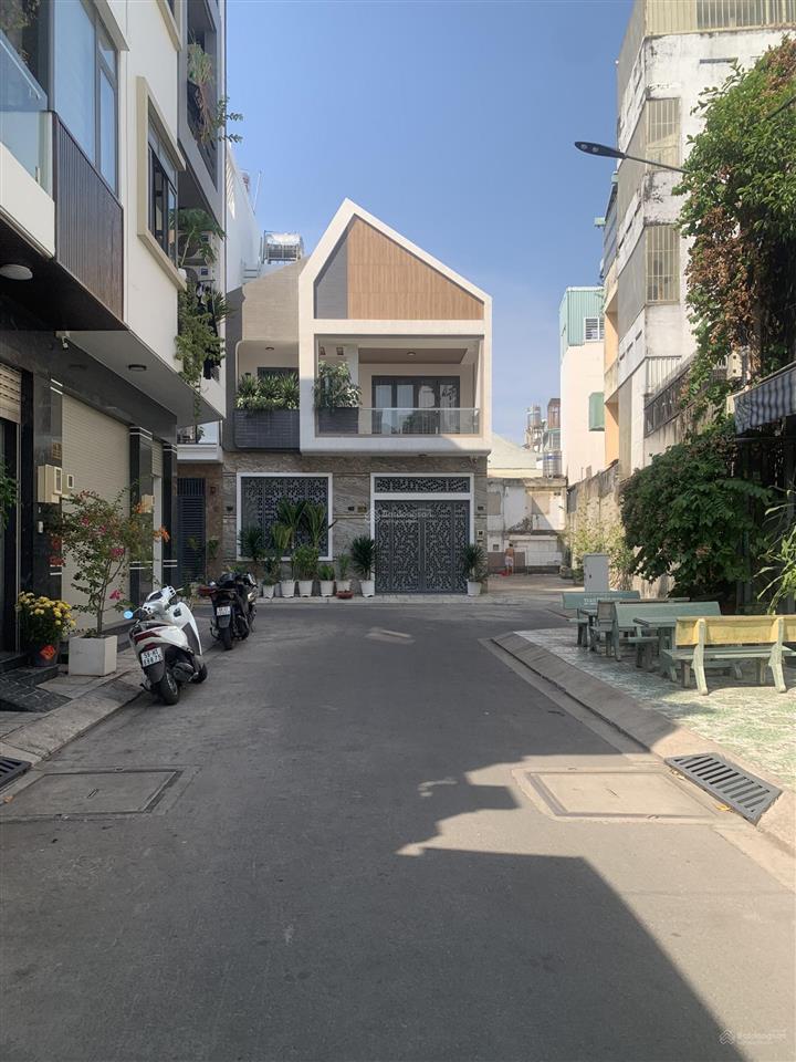 Nhà đẹp 2 tầng  hẻm 6m ô tô vào nhà  đường lý thường kiệt  dt chuẩn 4 x 15  giá  9.6 tỷ