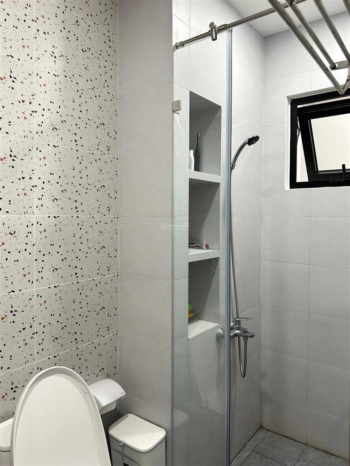 Thành mỹ q.tân bình , sát q.10  dt 4.2 x 15m  nhà đẹp 5 tầng  hẻm ô tô  giá 12.8 tỷ tl