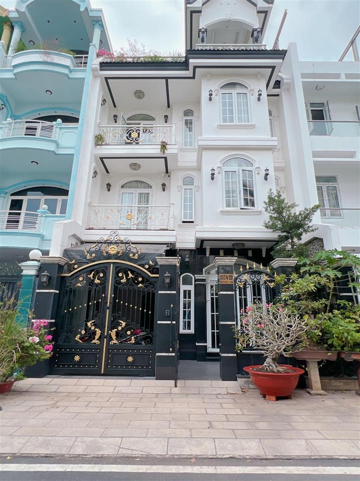 Nhà đẹp khu sân bay t3  dt (7 x 20m)  gần mặt tiền đường hoàng hoa thám  22,9 tỷ thương lượng