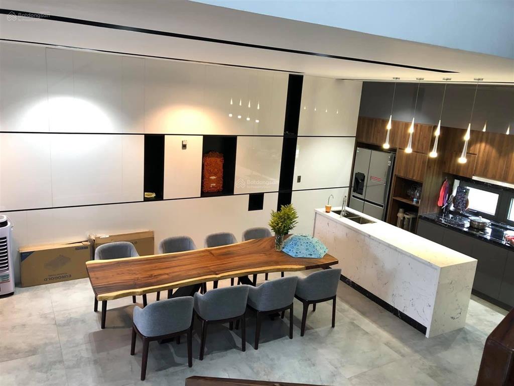 Nhà đẹp khu sân bay t3  dt (7 x 20m)  gần mặt tiền đường hoàng hoa thám  22,9 tỷ thương lượng