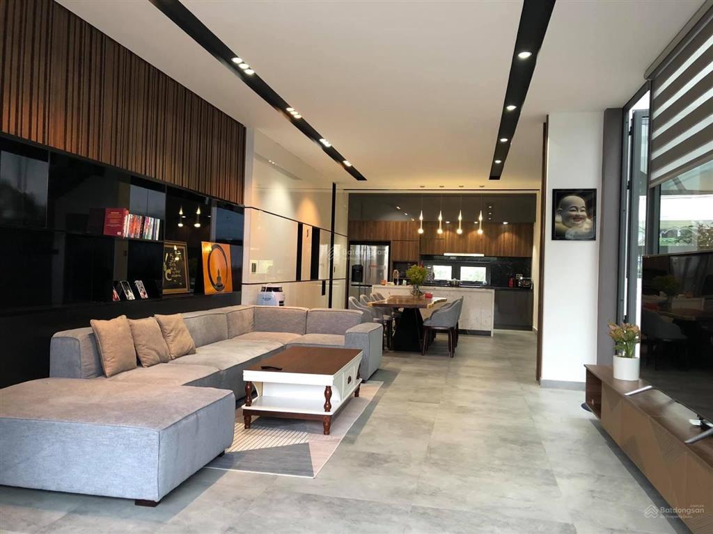 Nhà đẹp khu sân bay t3  dt (7 x 20m)  gần mặt tiền đường hoàng hoa thám  22,9 tỷ thương lượng
