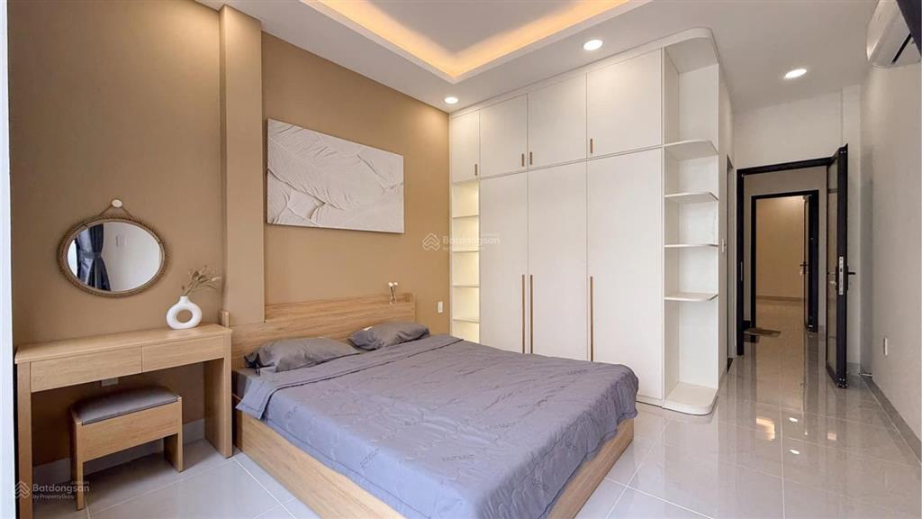 7 tỷ  nhà đẹp ở ngay 3 tầng  hẻm thoáng mát yên bình  đường trường chinh p. 13 q. tb